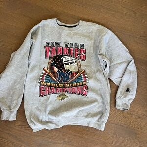 New York Yankees Gray Sweater